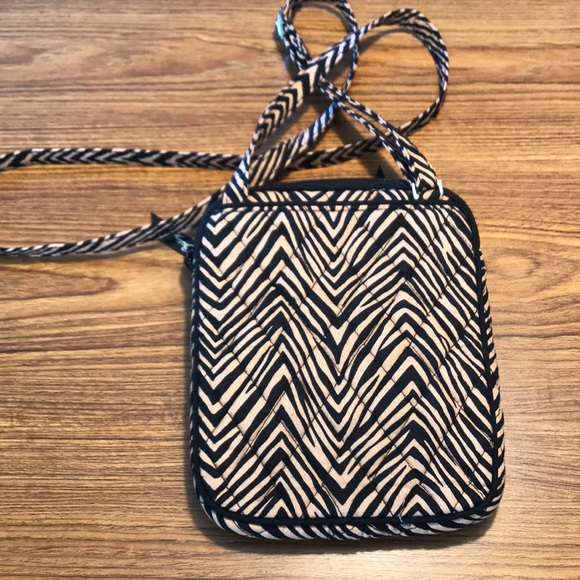 ❗️SALE❗️Vera Bradley Crossbody purse - Picture 7 of 7